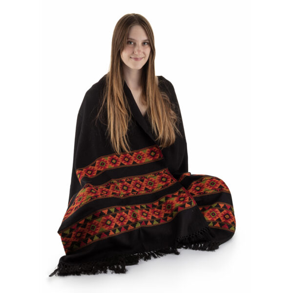 Meditaion Shawl 1000x1000px 017